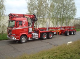 Aufbau fur Dreiachs-Langholznachläufer Scania 6x4 + Krane Tajfun-Liv 300K81 + Abnehmbare Pritsche