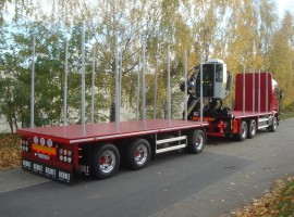 Aufbau mit Dreiaachs-Pritscheanhänger Scania 6x4 + Krane Tajfun-Liv L190Z96 Kabine + R31700