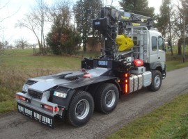 Aufbau fur Sattelauflieger Volvo 6x4 + Krane Tajfun-Liv 300K99