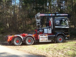 Aufbau fur Zweiachs-Langholznachläufer mit Rohrdeichsellenkung Scania 6x4 + Krane DIEBOLT D28-87 + AR2630