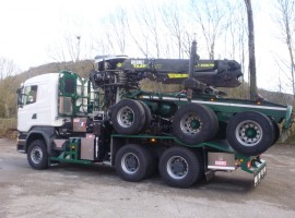 Aufbau fur Dreiachs-Langholznachläufer Scania 6x4 + Krane Tajfun-Liv 300K87 + AR5670