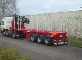 Semi-remorque 3 essieux avec grue 20Tm