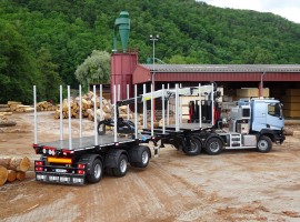 Hydraulic equipment with crane on Steered 3 axles extendable semi-trailer Renault 6x4 + crane Tajfun-Liv 320K87 + Steered 3 axles extendable semi-trailer