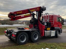 Aufbau fur Sattelauflieger Man 6x4 + Krane Tajfun-Liv 320K81