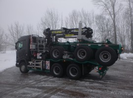 Aufbau fur Dreiachs-Langholznachläufer Scania 6x4 + Krane Tajfun-Liv 320K81 + AR5670