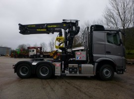 Forestry equipment for semi-trailer MERCEDES 6x4 + crane Tajfun-Liv 320K99