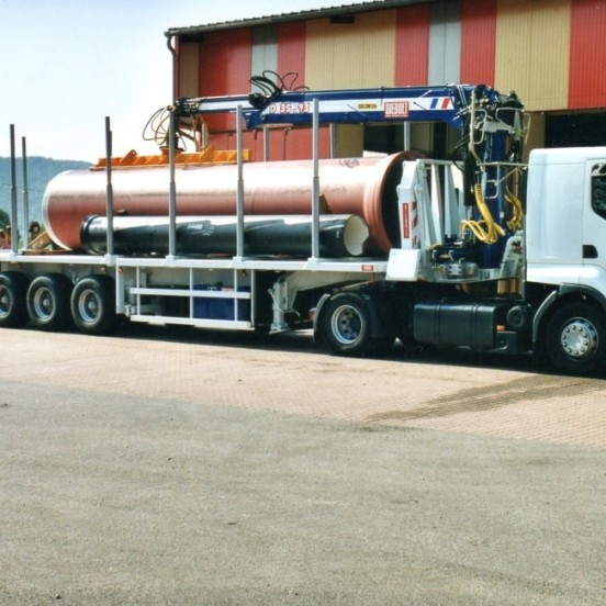 Special vehicles for tubes handling