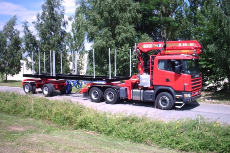 Removable extendable forestry platform