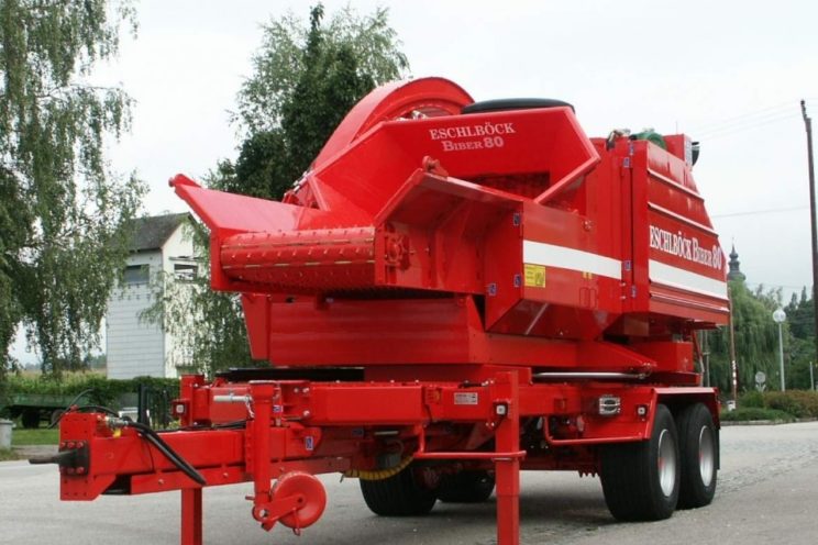 2 axles trailer for wood grinder