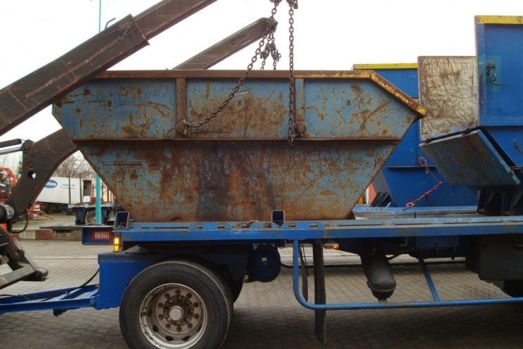 2 or 3 axles trailer for container or skip