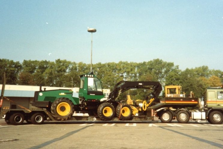 1, 2,3 axles &#8211; or more &#8211; low-bed semi-trailer, with or without hydraulic steering