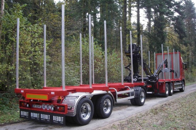 3 axles trailer with bunks